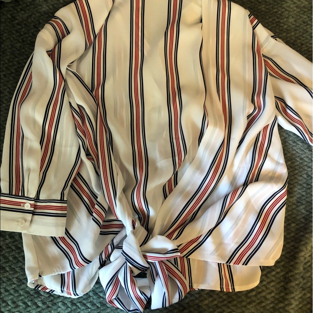 Blouse - Picture 2 of 4
